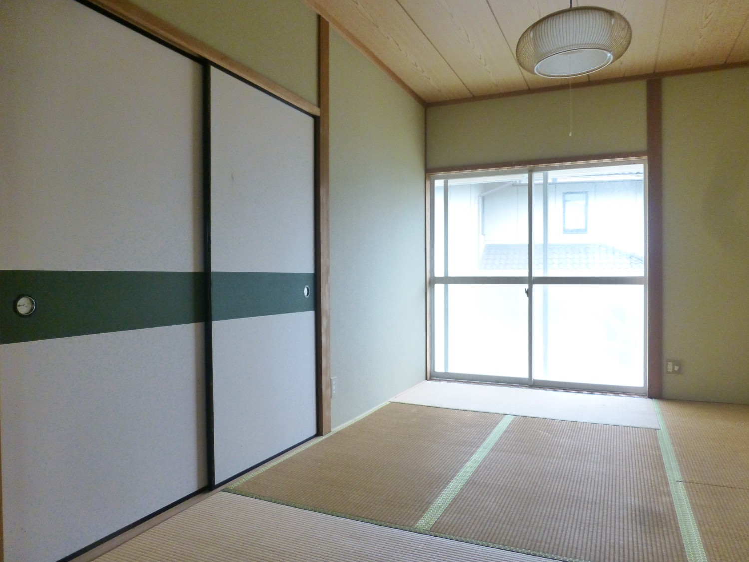 畳の部屋も1部屋あると便利です。