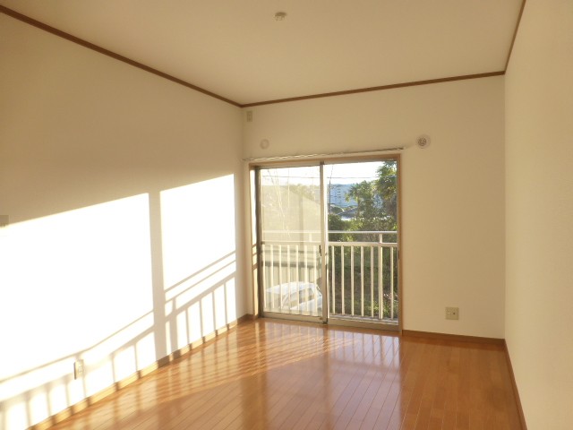 洋室2　陽当り良好で、明るいお部屋です♪