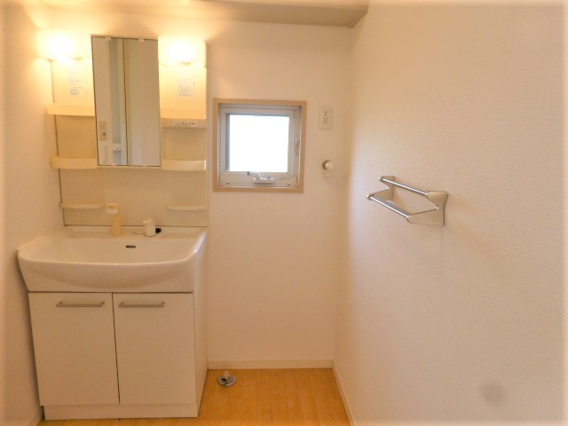 便利なシャンプードレッサー付き♪☆室内洗濯機置場あり☆