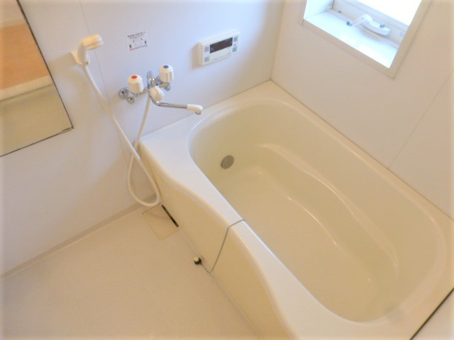 ☆お手入れしやすいシステムバス☆