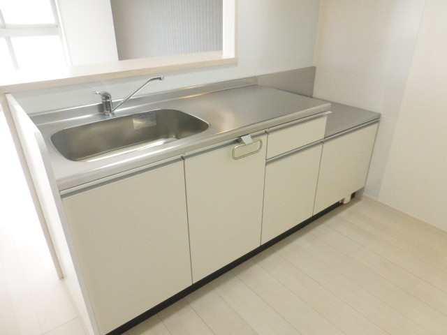 人気の対面式キッチンです♪