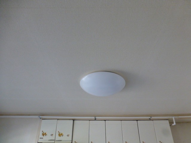 照明もついており、新生活もすぐにスタートできますね♪