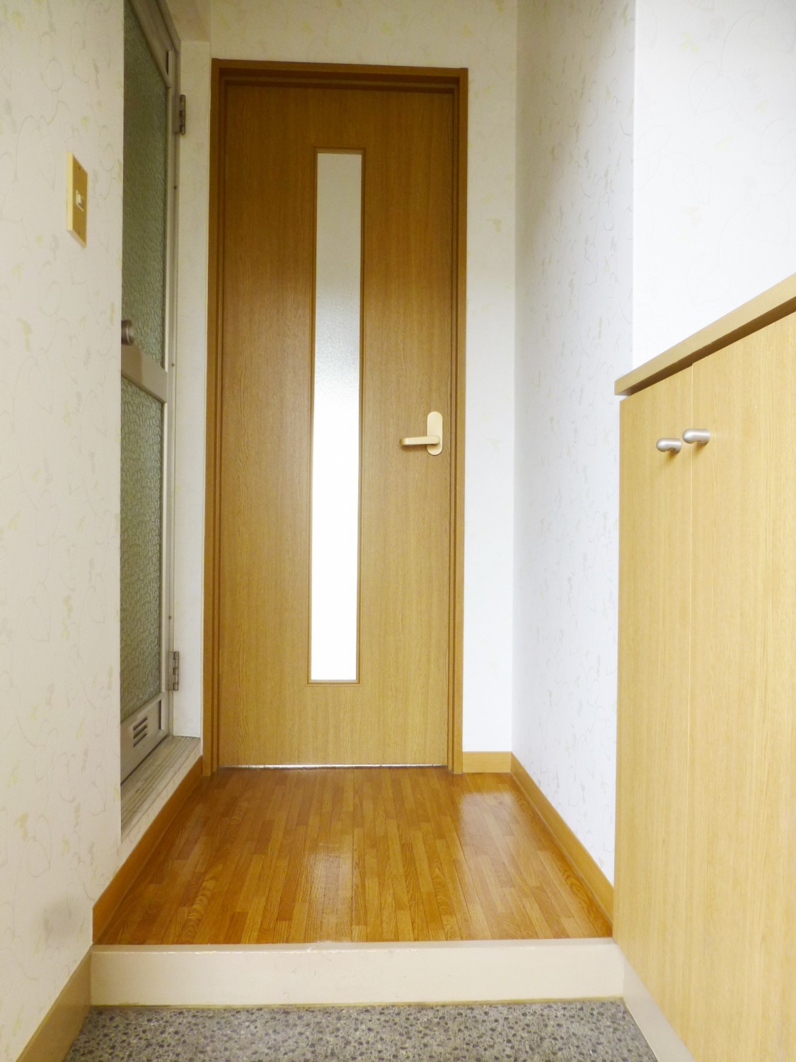 下駄箱付きの玄関