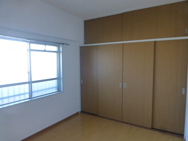 玄関横の洋室は子供部屋におすすめです！