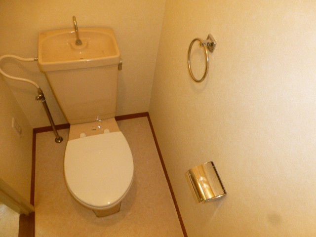 清潔感のあるトイレです☆