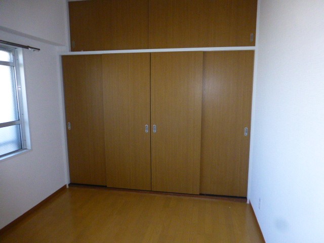 壁一面のたっぷり収納です！