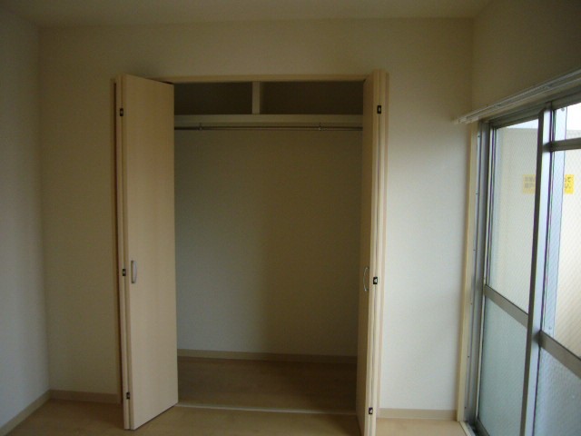 クローゼット内部