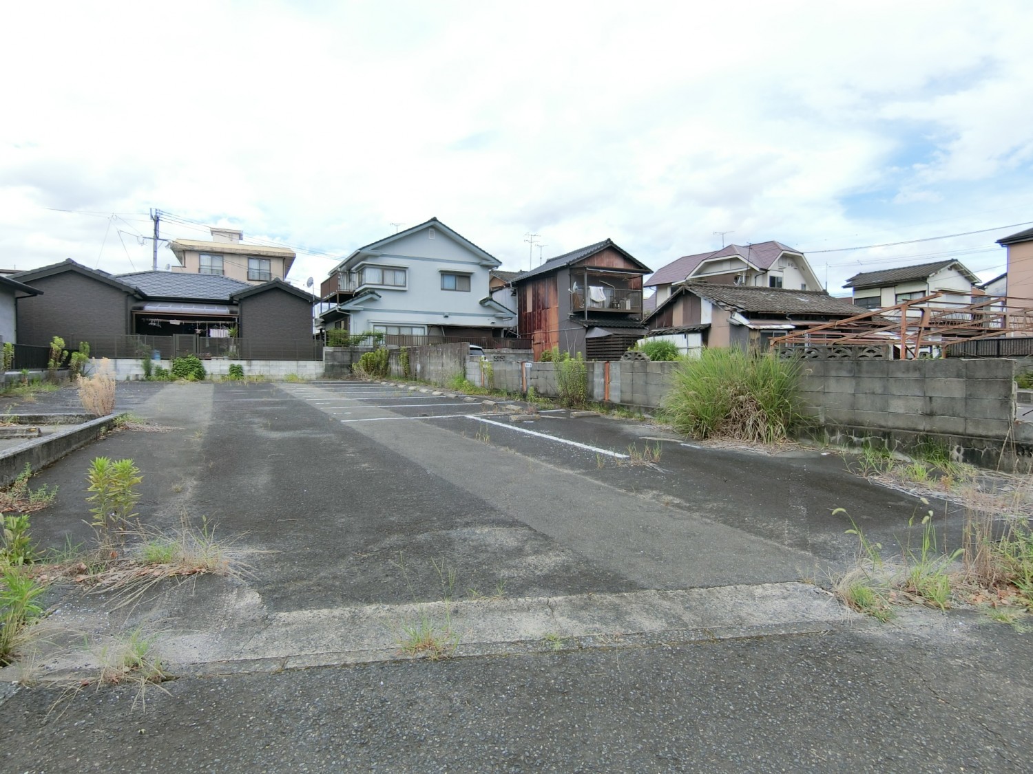 南側の駐車場
