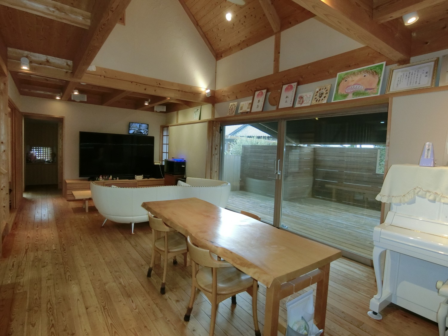 開放感のある広いリビング・ダイニングです。