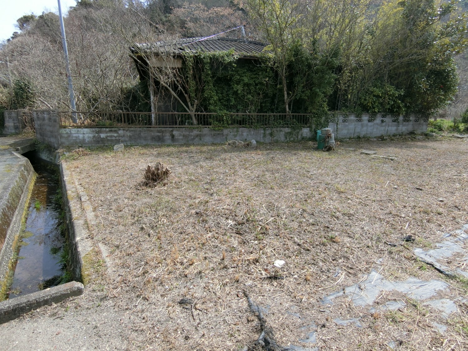 ３０２－４　西側より撮影