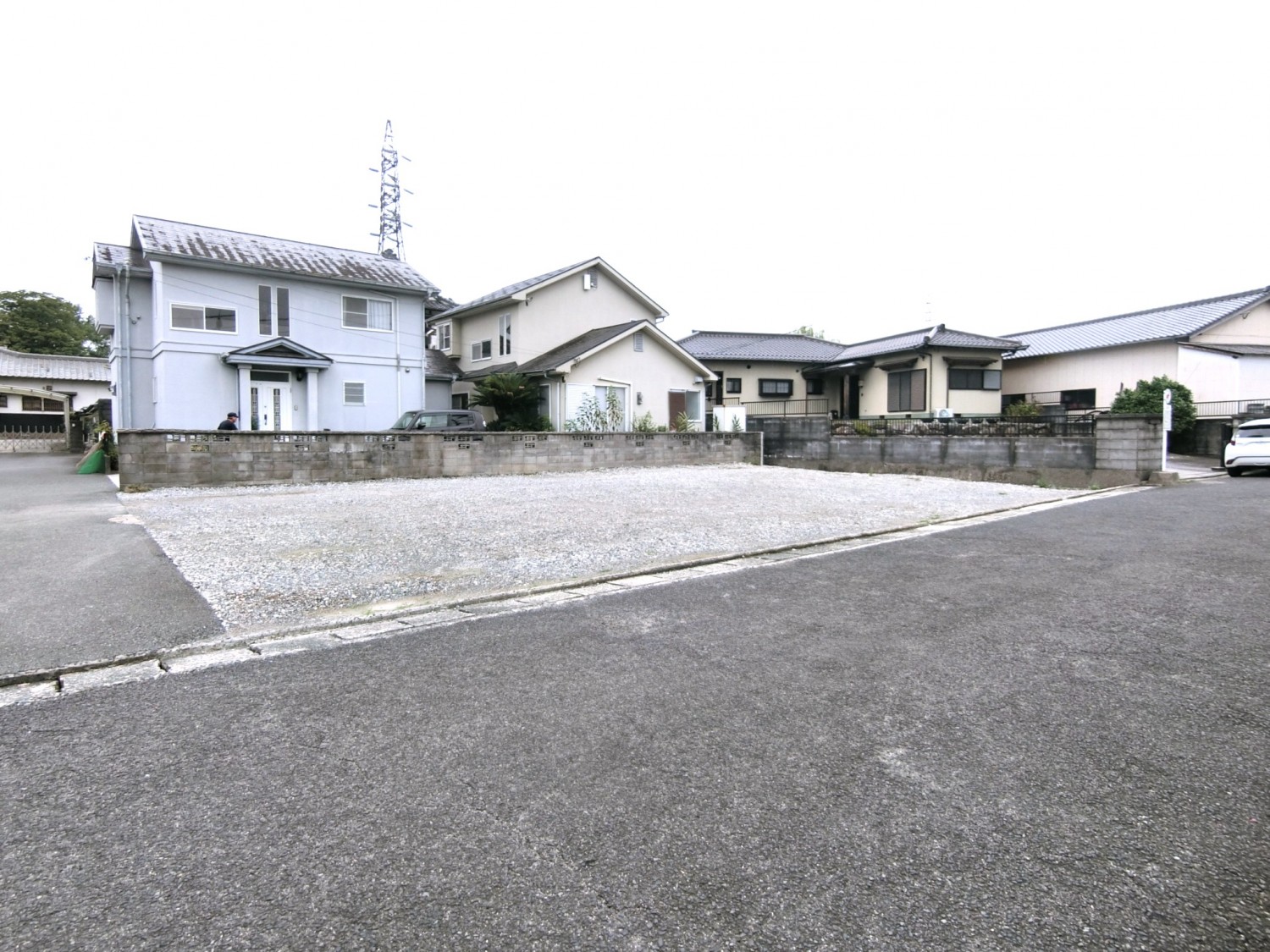 北東側道路より撮影
