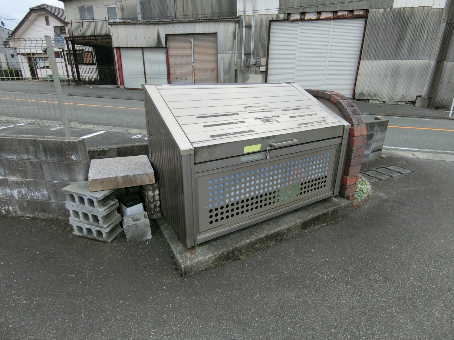 ゴミステーション