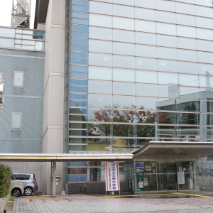 イイヅカコミュニティセンター 飯塚図書館