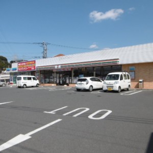 セブンイレブン・飯塚下三緒店