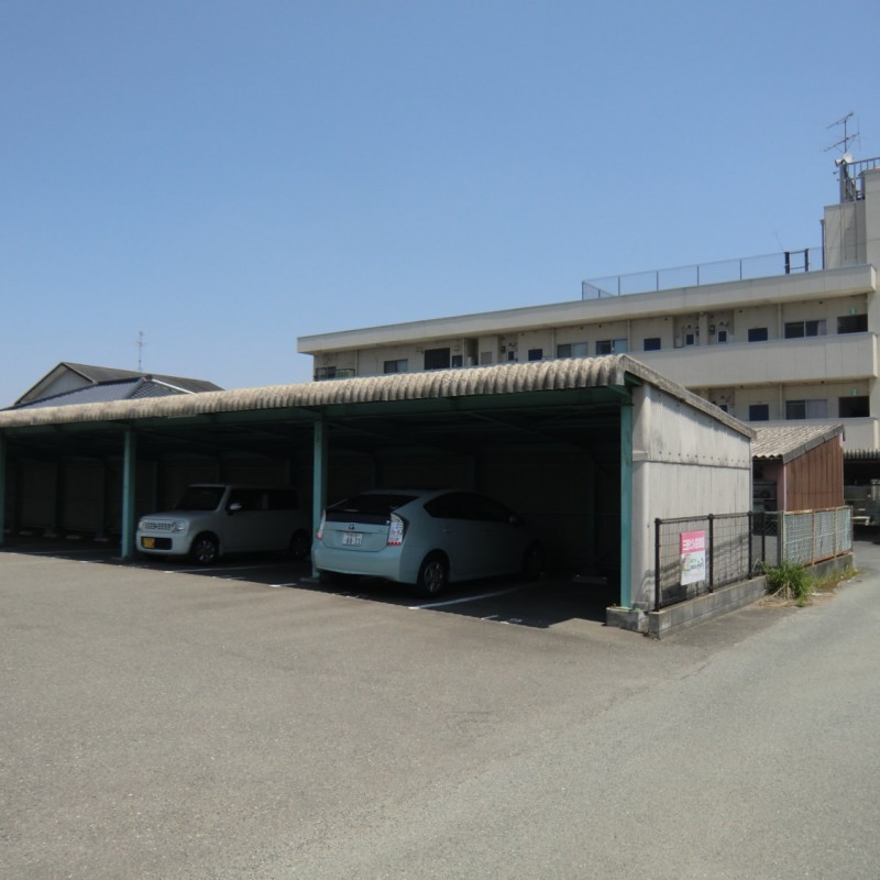 ★屋根付き駐車場