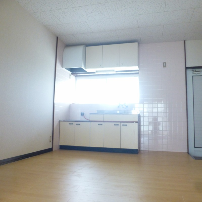 キッチン収納に上手に整理整頓！お料理もはかどりそうです。