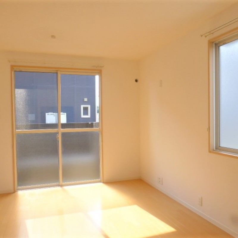 2面採光で明るく、風通しもできます♪