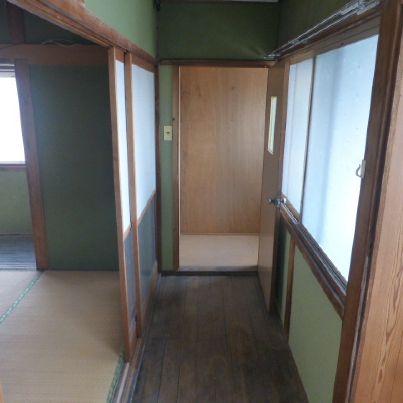 ２階奥に１畳くらいの小部屋