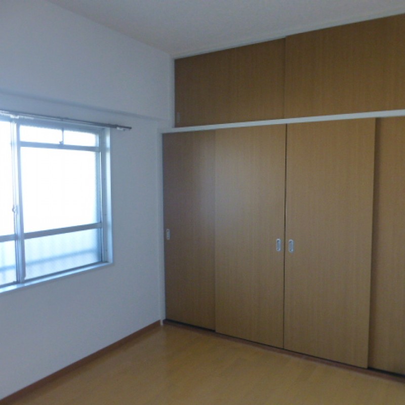 玄関横の洋室は子供部屋におすすめです！