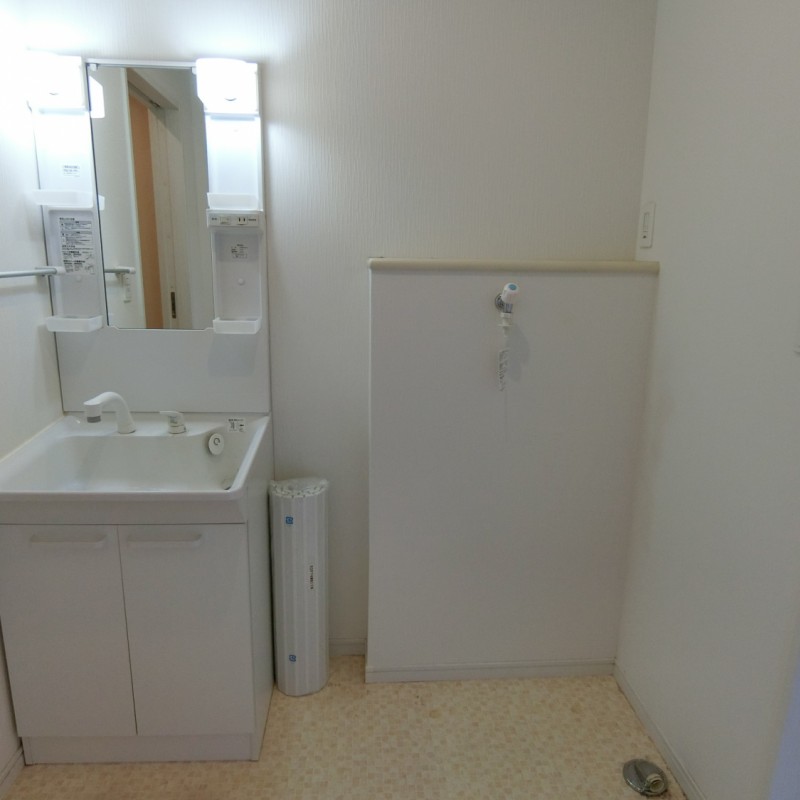 シャンプードレッサー★室内洗濯機置場★