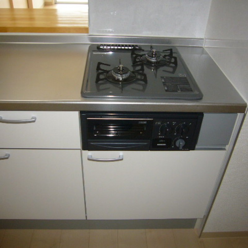 グリル付きのシステムキッチン