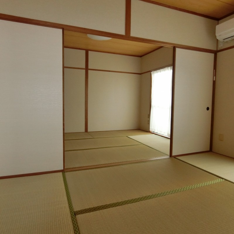 ゆっくりくつろげる和室空間