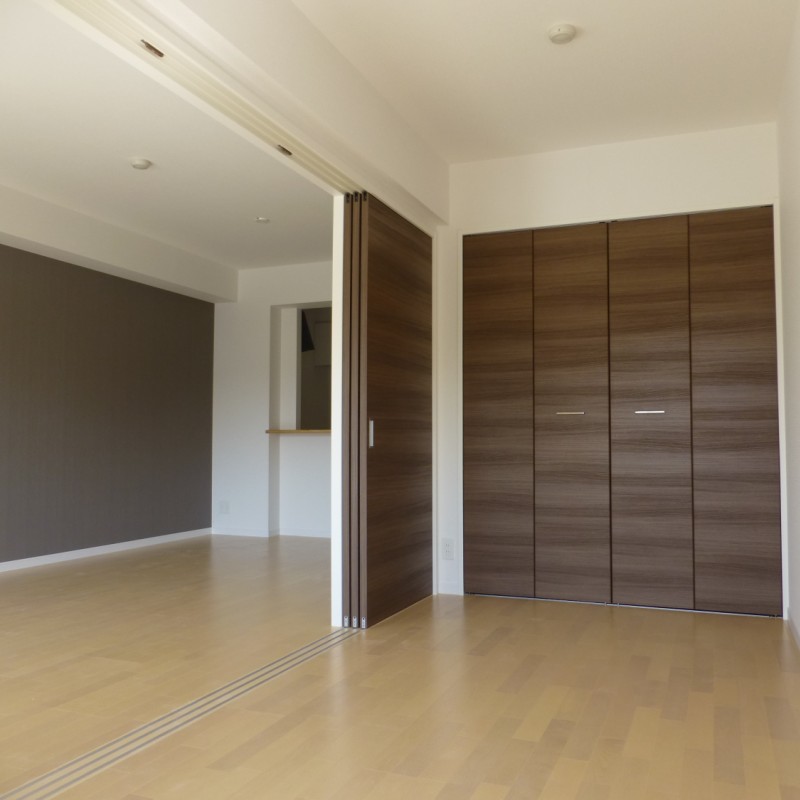 扉を閉めるとプライベート空間に…