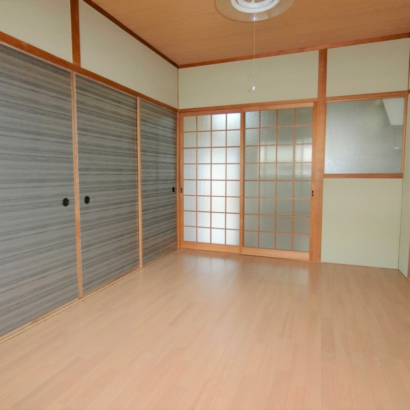 ６帖/引戸を閉めるとプライベート空間に…　