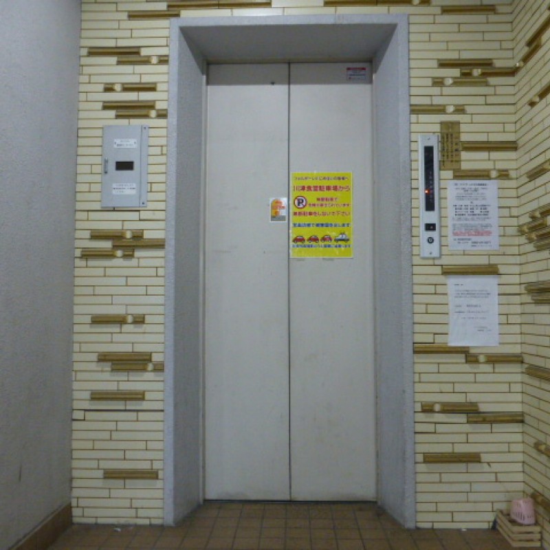 エレベーター