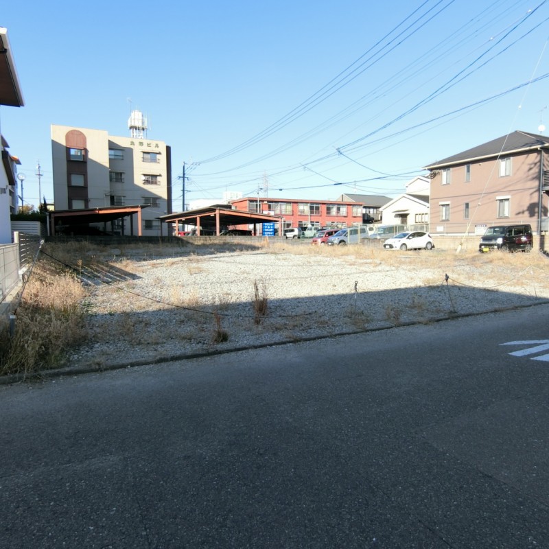 南西側から撮影