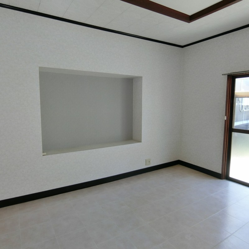 白を基調とした洋室、新生活も快適に過ごせます♪