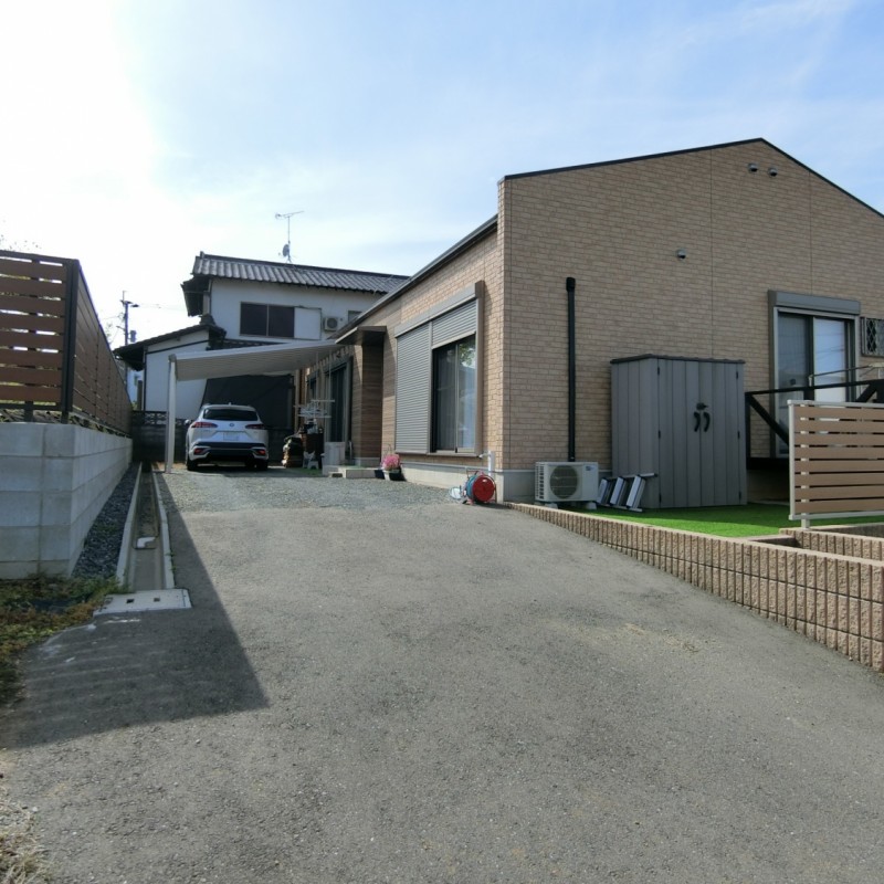 カーポート付き