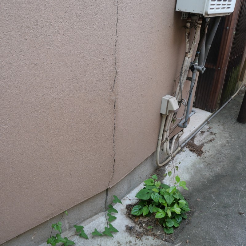 外壁クラック②