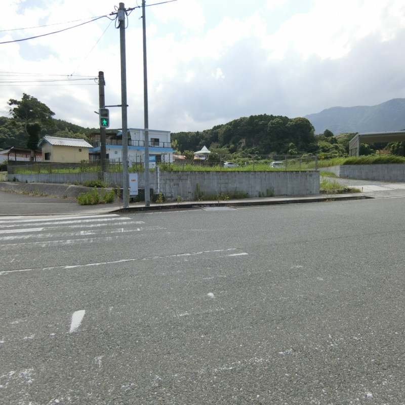 南東側より撮影