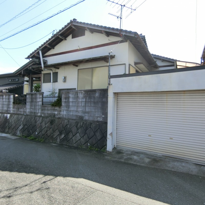 北西側道路より撮影