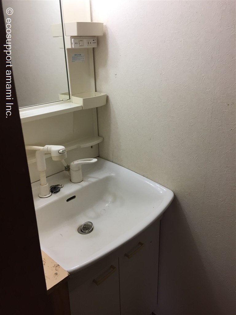 独立洗面台