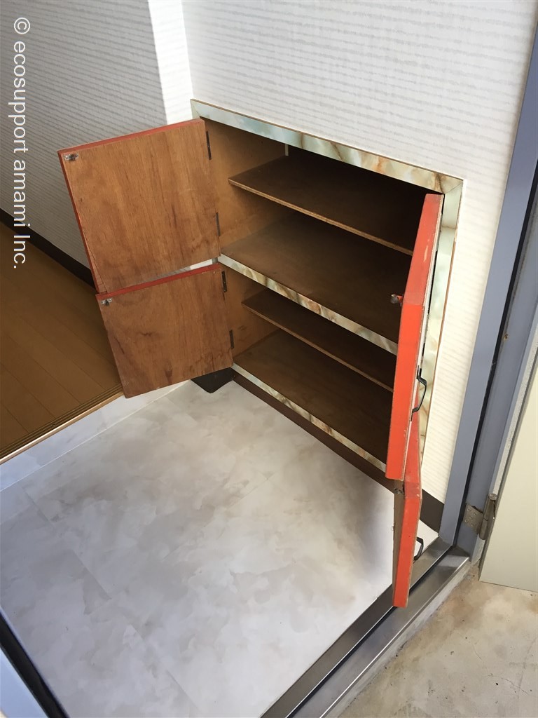 シューズボックス