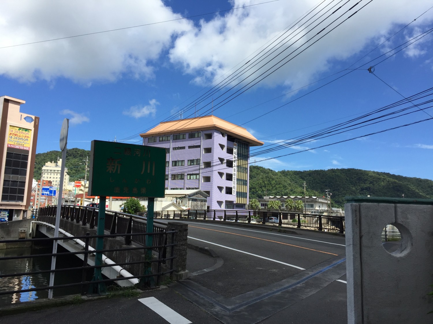 エントランスより