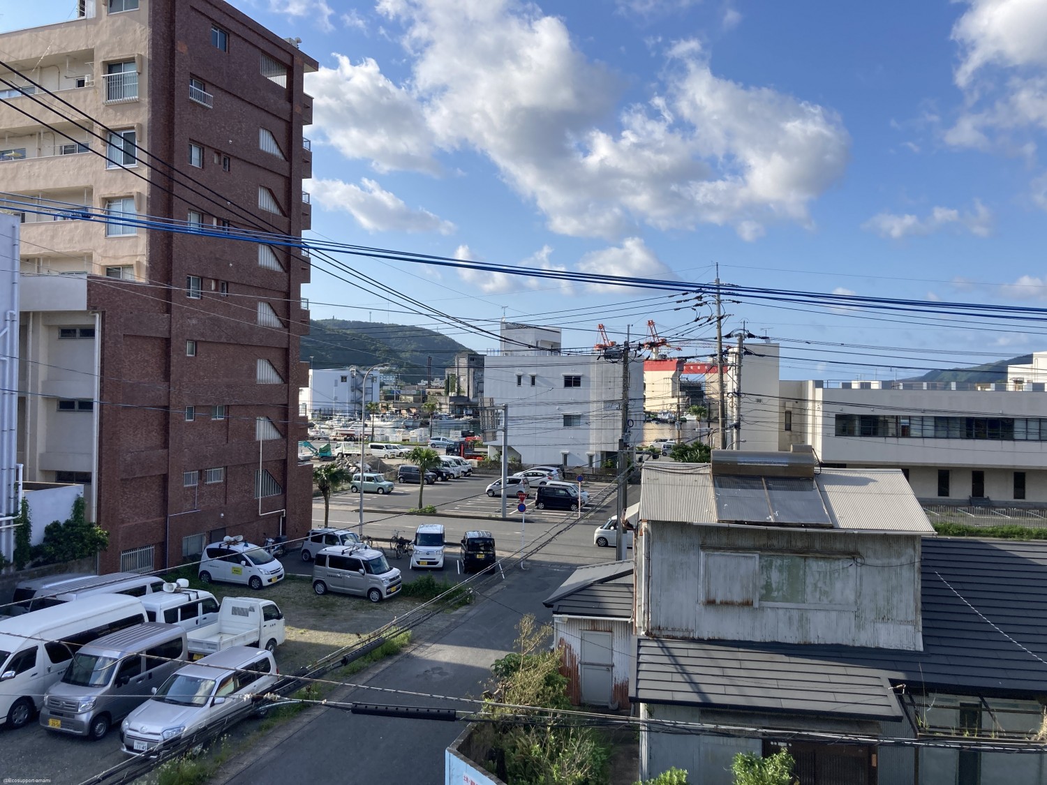 共用廊下玄関前より