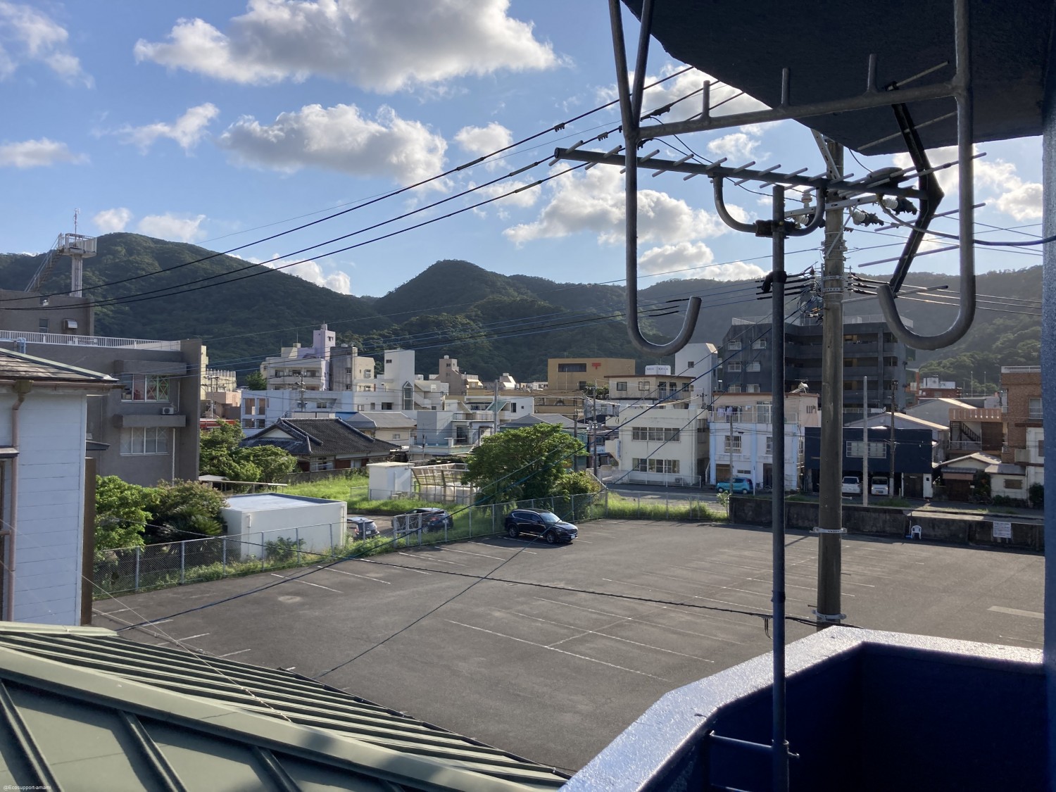 ベランダ側より