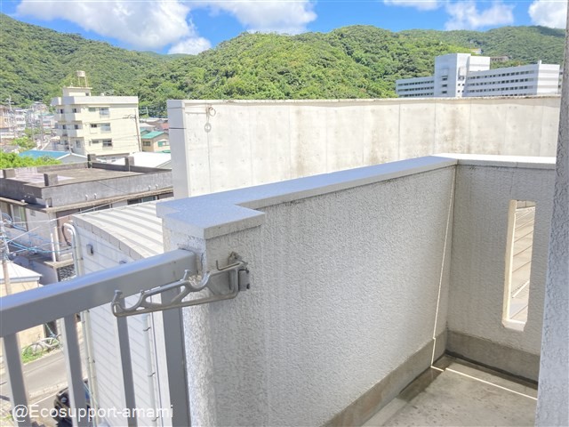 バルコニー(東向き)