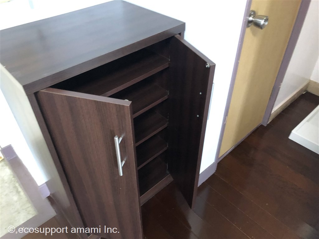 シューズボックス