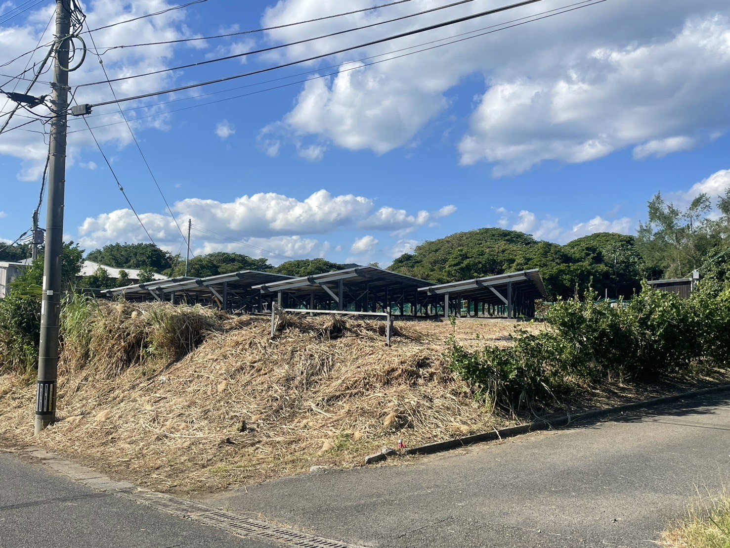 敷地　北東→南西方向