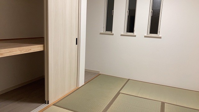 現況とは異なります。新築間もない時の写真です。