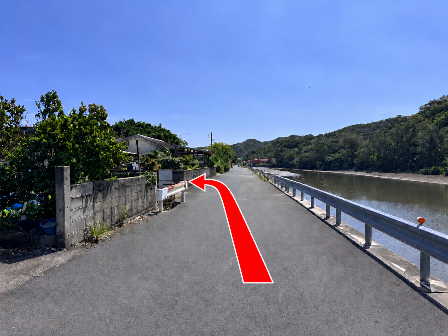 9番2 入口（反対方向から）
