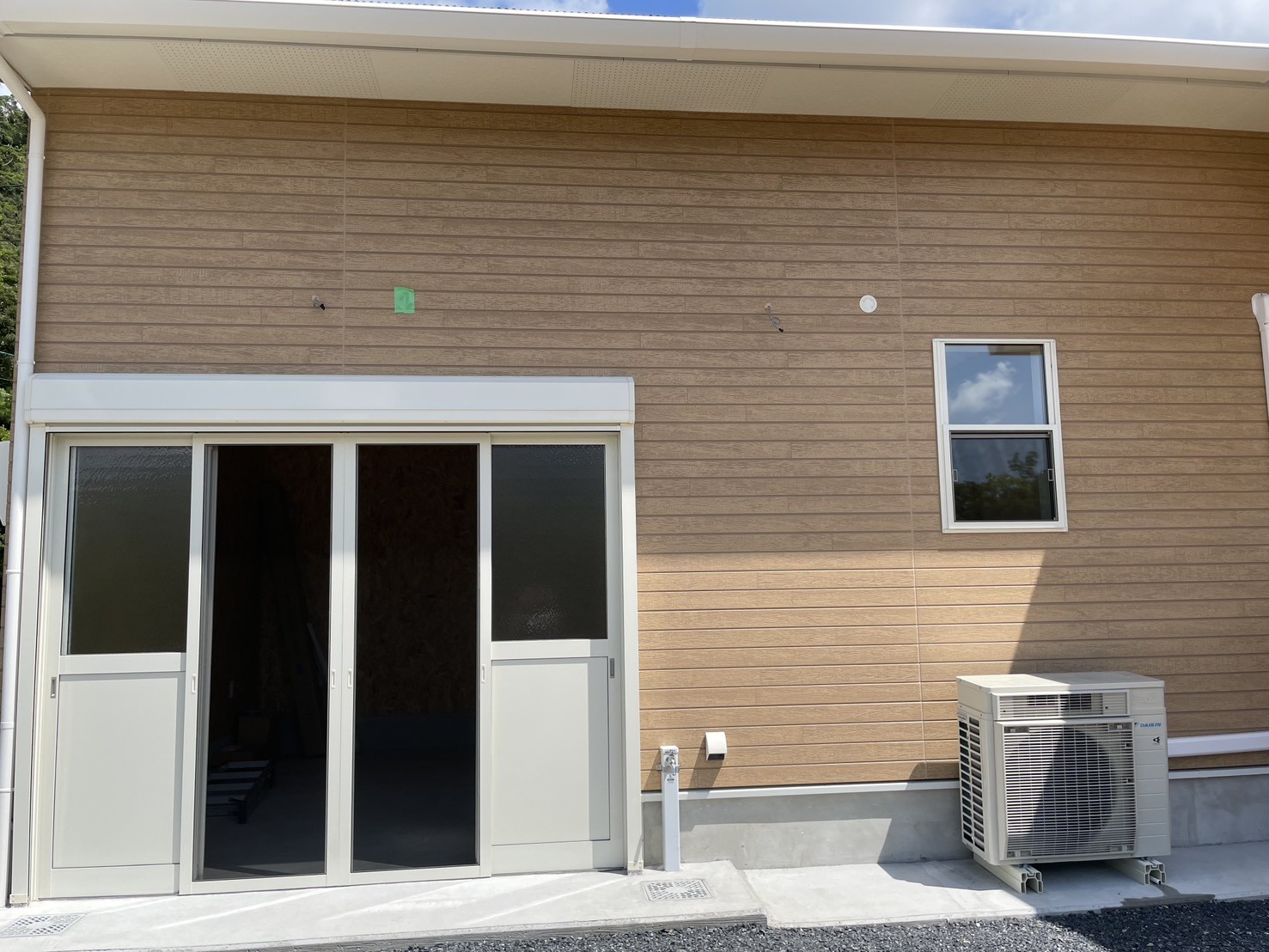 住宅 土間倉庫の出入口