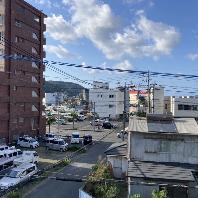 共用廊下玄関前より