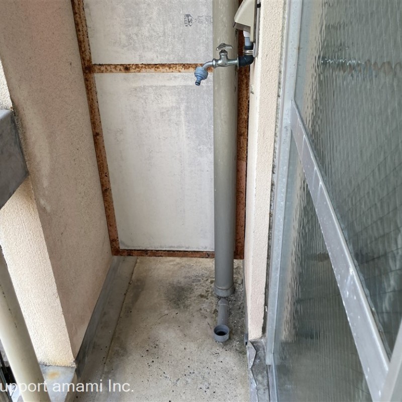 室外洗濯機置場