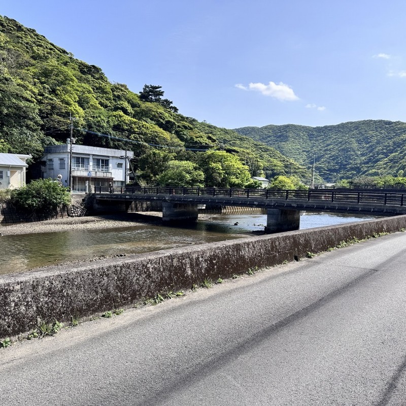 入口⇒山側