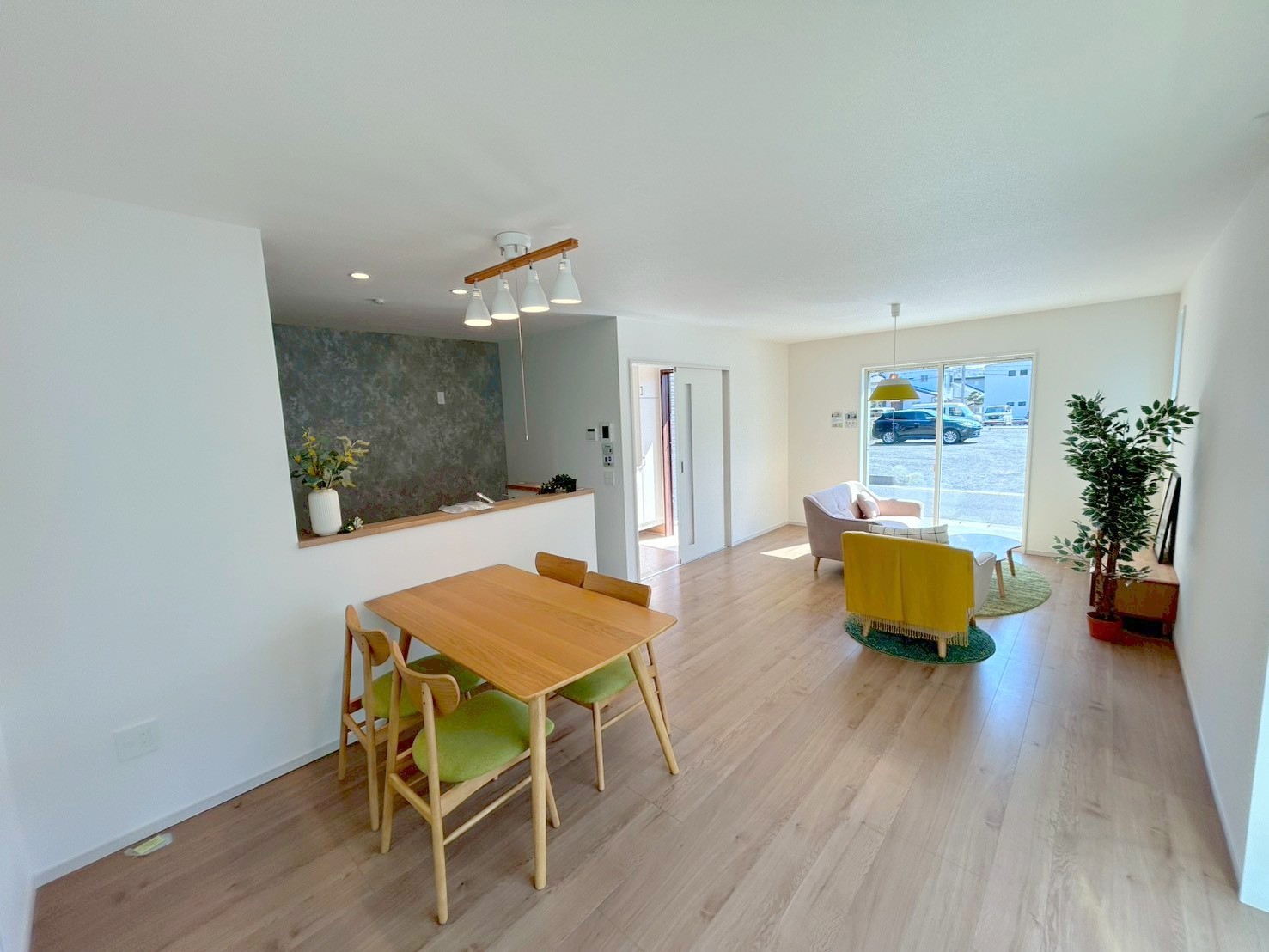 リビング　※家具はイメージです